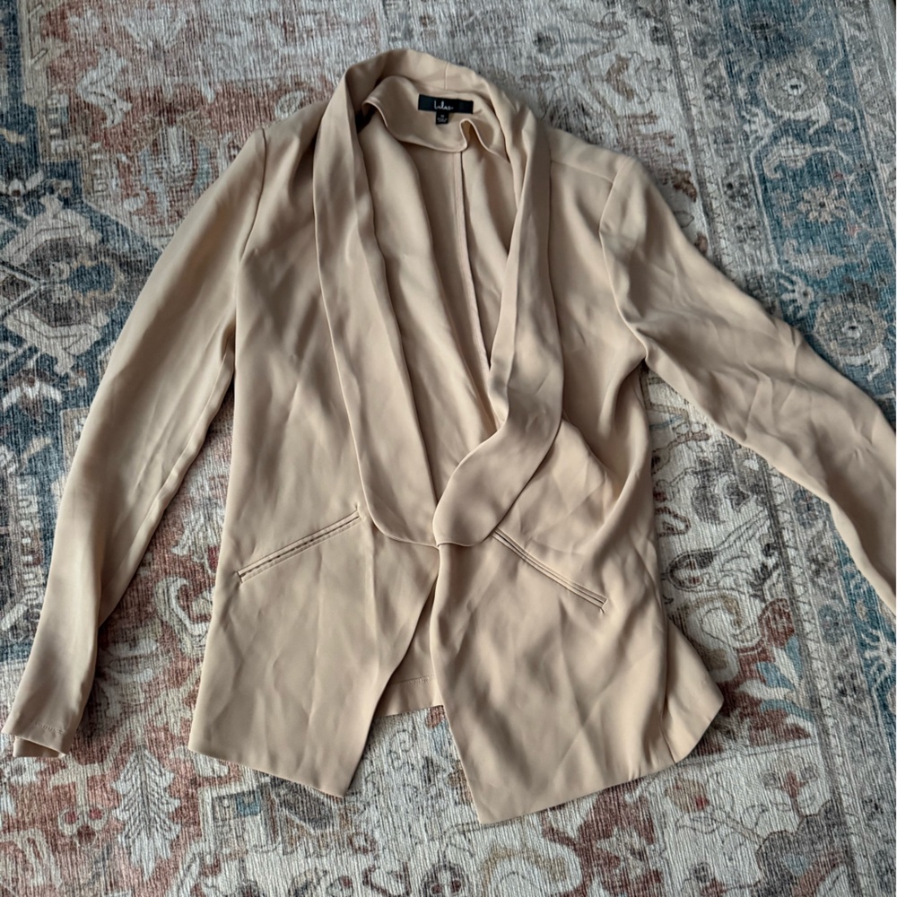 Lulus Miss Punctuality Beige Lightweight Blazer – Size M - Picture 2 of 5